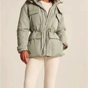 Abercrombie Women's Sage Green Hooded Utility Puffer Jacket